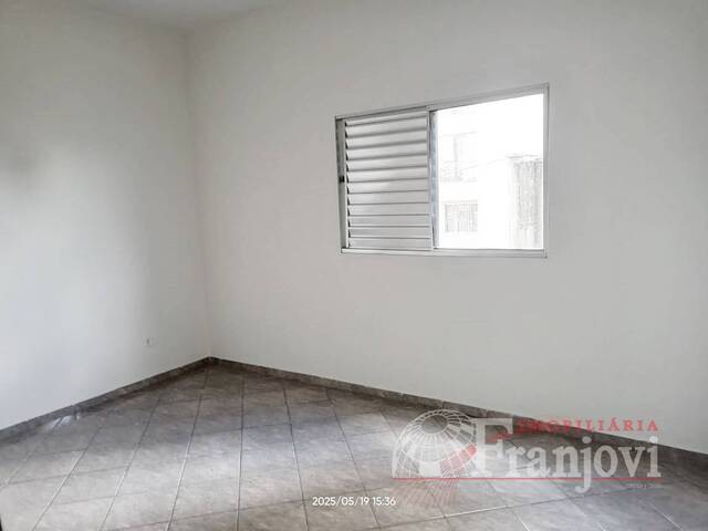 #2728 - Apartamento para Locação em Arapongas - PR - 2