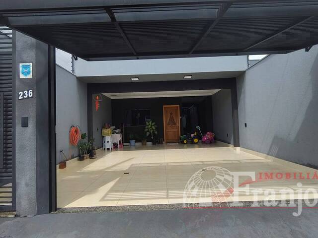 #2750 - Casa para Venda em Arapongas - PR - 3