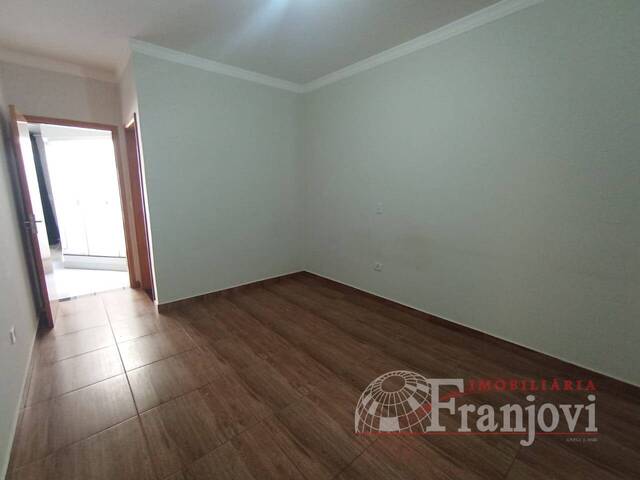 #2768 - Casa para Locação em Arapongas - PR - 3