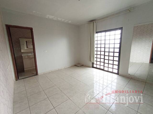 #2773 - Casa para Locação em Arapongas - PR - 2