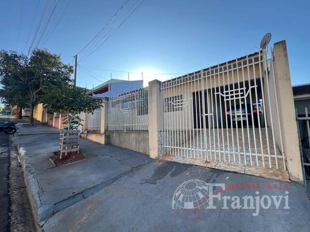 #2780 - Casa para Venda em Arapongas - PR - 1