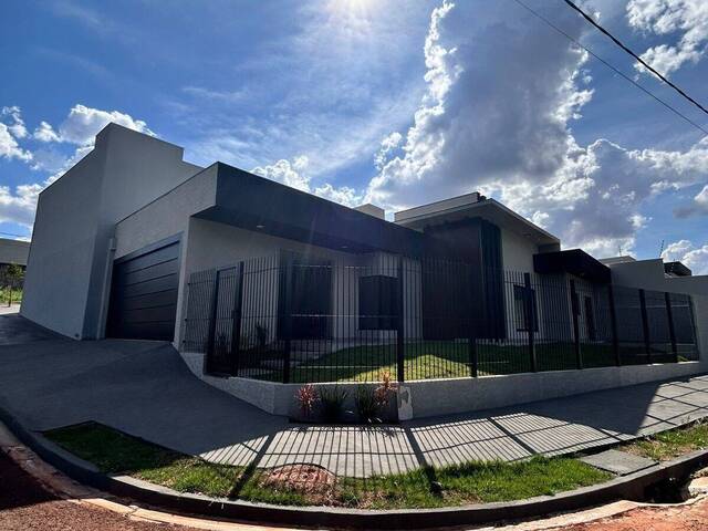 #2783 - Casa para Venda em Arapongas - PR - 3