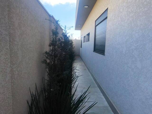 #2788 - Casa para Venda em Arapongas - PR - 3