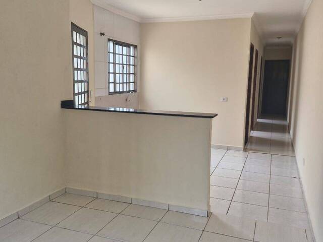 #2801 - Casa para Venda em Arapongas - PR - 3