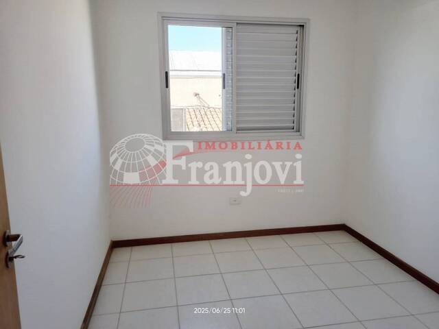 Apartamento para Locação em Arapongas - 4