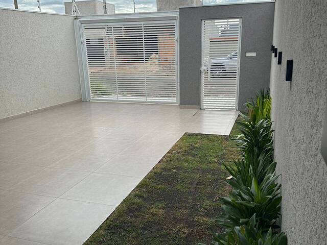 #2847 - Casa para Venda em Arapongas - PR - 3