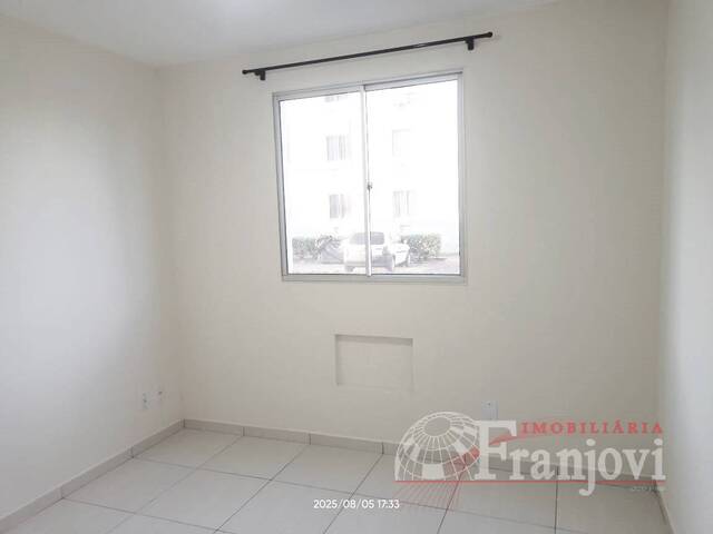 #2862 - Apartamento para Locação em Arapongas - PR - 2