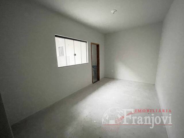 #2865 - Casa para Locação em Arapongas - PR - 2