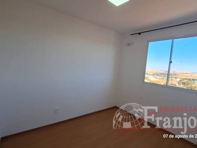 #1862 - Apartamento para Locação em Arapongas - PR - 3