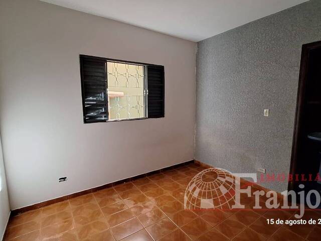 #2876 - Casa para Locação em Arapongas - PR