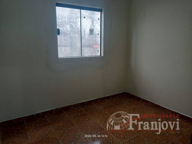 #2900 - Casa para Locação em Arapongas - PR - 3