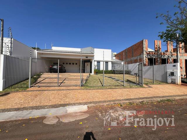 #2904 - Casa para Venda em Arapongas - PR - 2