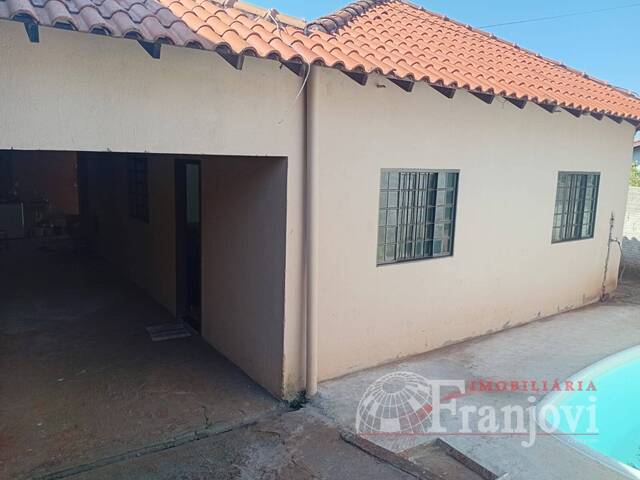 #2922 - Casa para Venda em Arapongas - PR - 2