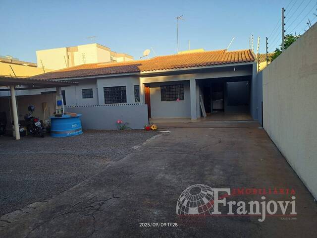 #2930 - Casa para Locação em Arapongas - PR - 2