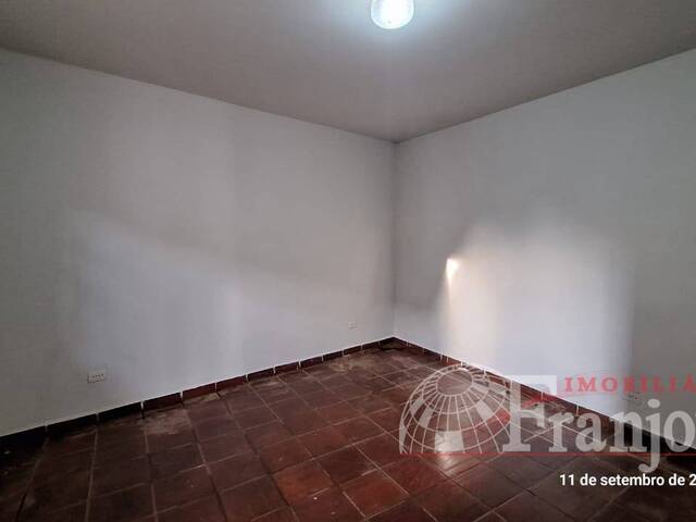 #2935 - Casa para Locação em Arapongas - PR - 2