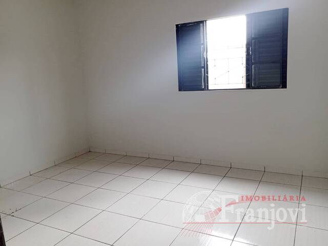 #2943 - Casa para Locação em Arapongas - PR - 2