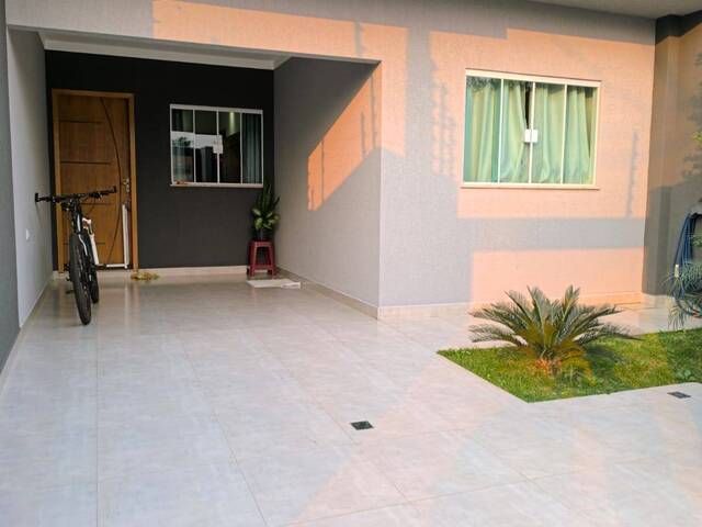 #2946 - Casa para Venda em Arapongas - PR - 2