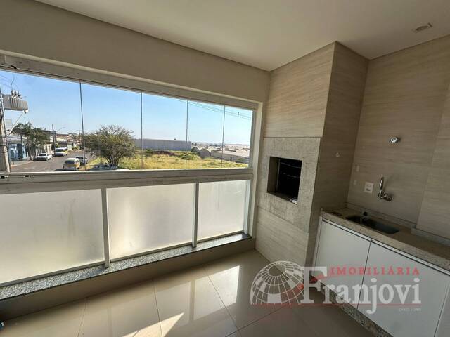 #2967 - Apartamento para Venda em Arapongas - PR - 3