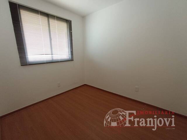 #2984 - Apartamento para Locação em Arapongas - PR - 2