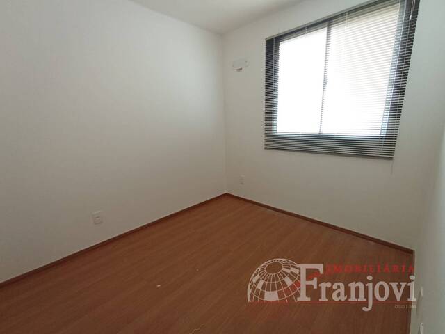 #2984 - Apartamento para Locação em Arapongas - PR - 3