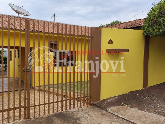 #2996 - Casa para Locação em Arapongas - PR - 2