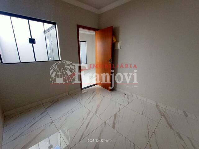 #3001 - Casa para Locação em Arapongas - PR - 3