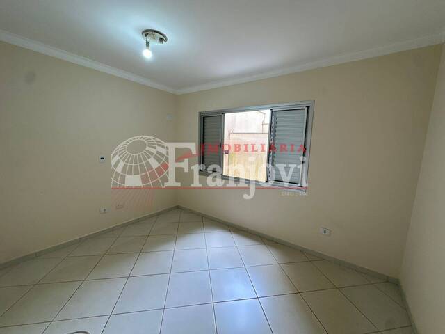 #3018 - Apartamento para Locação em Arapongas - PR - 2