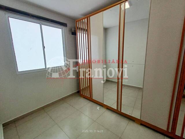 #2952 - Apartamento para Locação em Arapongas - PR - 2