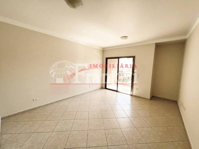 #3022 - Apartamento para Locação em Arapongas - PR - 2