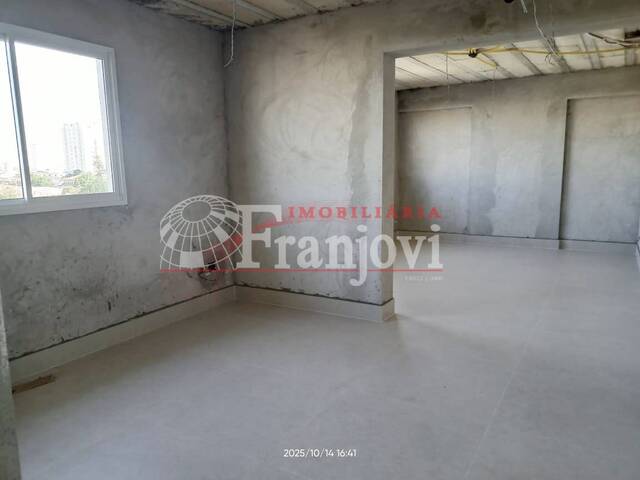 #3024 - Sala para Locação em Arapongas - PR - 2