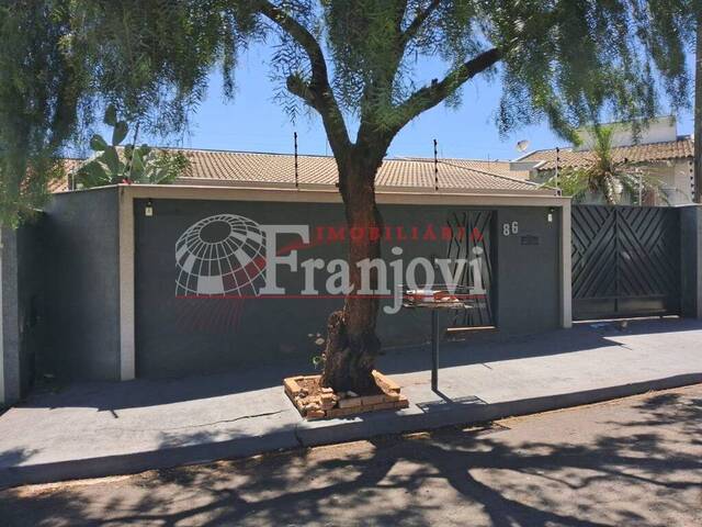 Locação em Jardim Portal das Flores - Arapongas