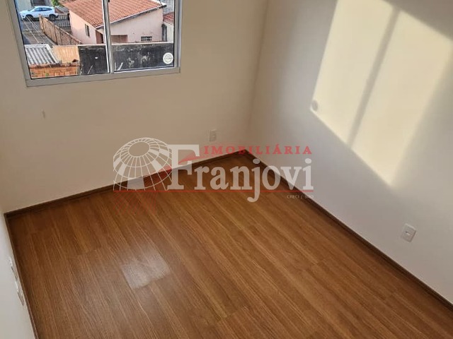 Apartamento para Venda em Arapongas - 4