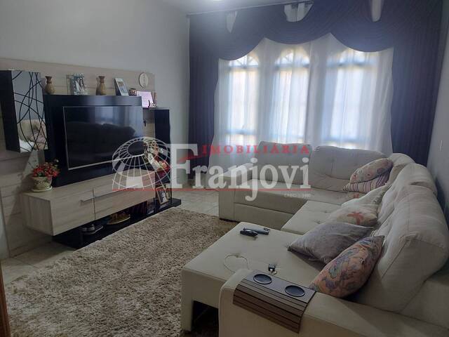 #3041 - Casa para Venda em Arapongas - PR - 2