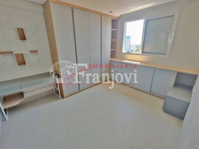 #3026 - Apartamento para Locação em Arapongas - PR - 2