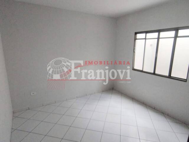 #3053 - Apartamento para Locação em Arapongas - PR - 2