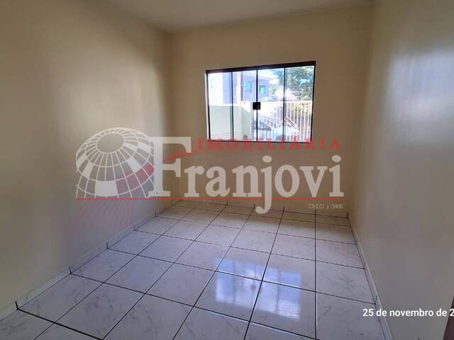 #3055 - Casa para Locação em Arapongas - PR - 2