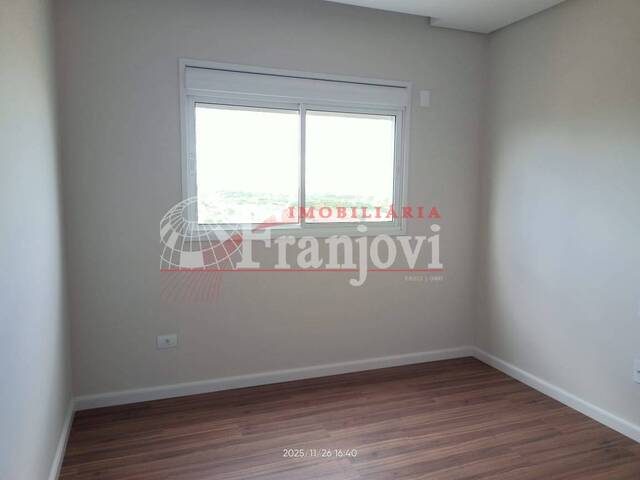 #3060 - Apartamento para Locação em Arapongas - PR - 3