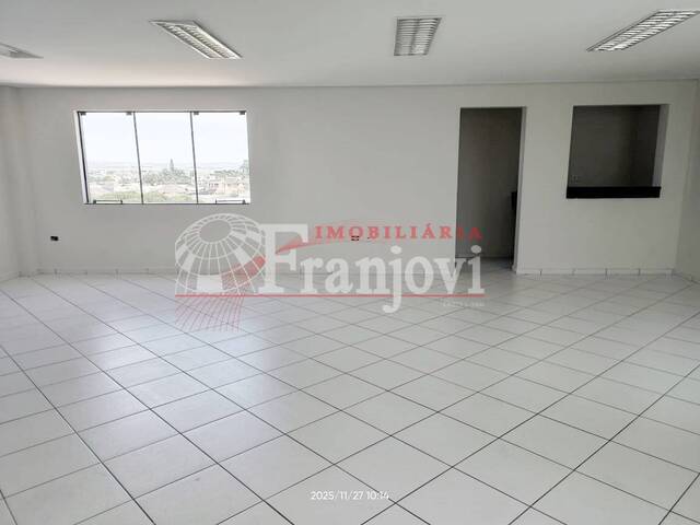 #3063 - Sala para Locação em Arapongas - PR - 2