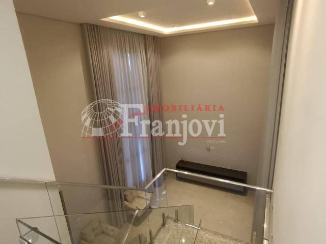 #3073 - Casa para Venda em Arapongas - PR - 3