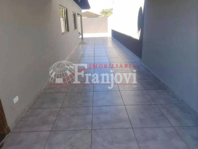 #3075 - Casa para Venda em Arapongas - PR - 3