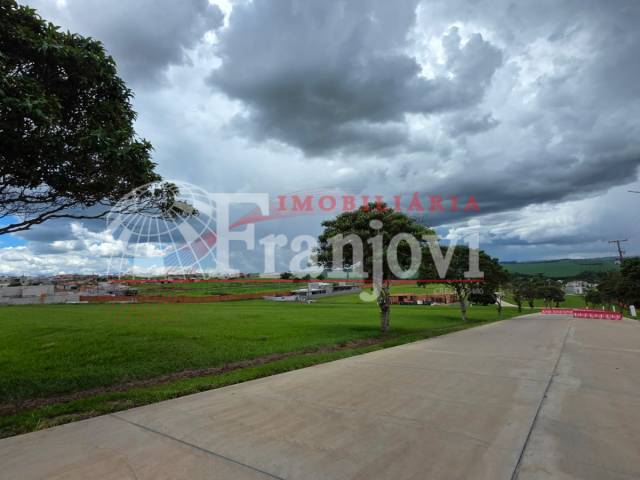 #3096 - Área para Venda em Arapongas - PR - 3