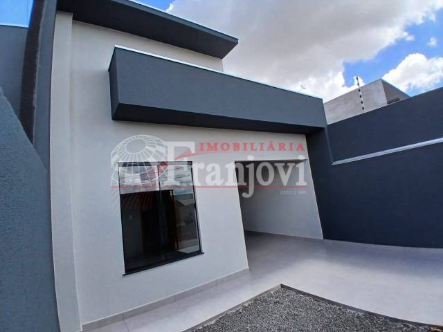 #3100 - Casa para Venda em Arapongas - PR