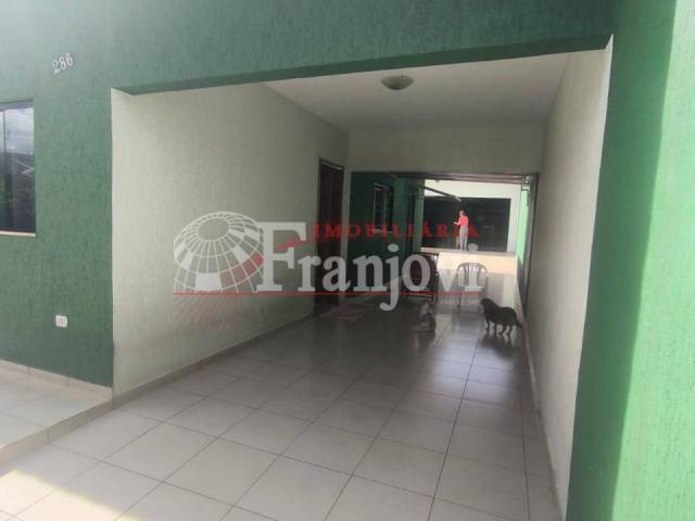 #3104 - Casa para Venda em Arapongas - PR - 3