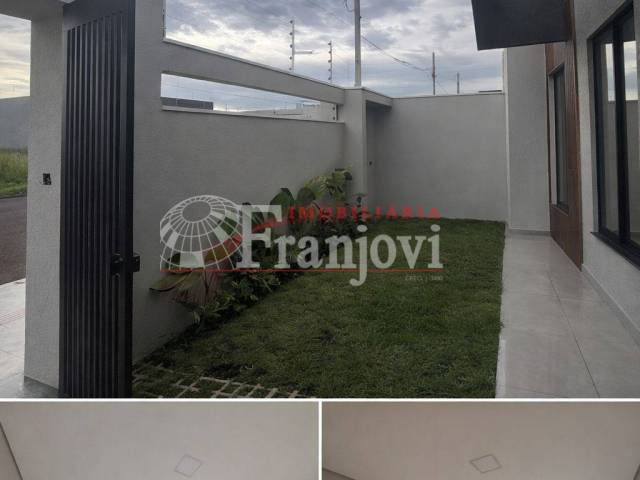 #3109 - Casa para Venda em Arapongas - PR - 3