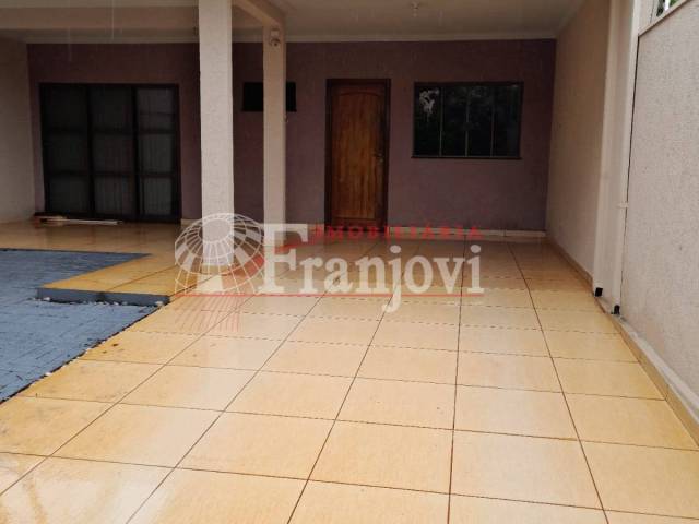 #3110 - Casa para Venda em Arapongas - PR