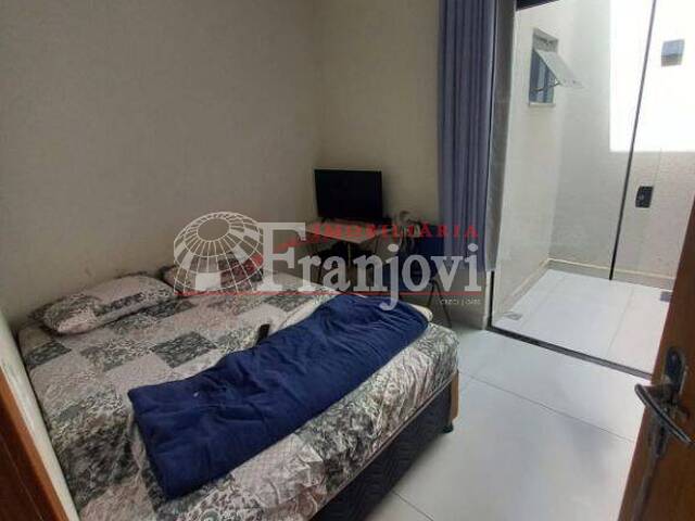 #3116 - Casa para Locação em Arapongas - PR - 3