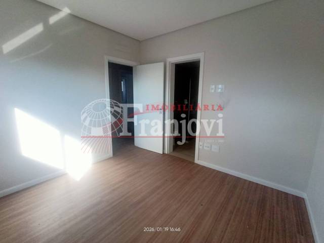 #3120 - Apartamento para Locação em Arapongas - PR