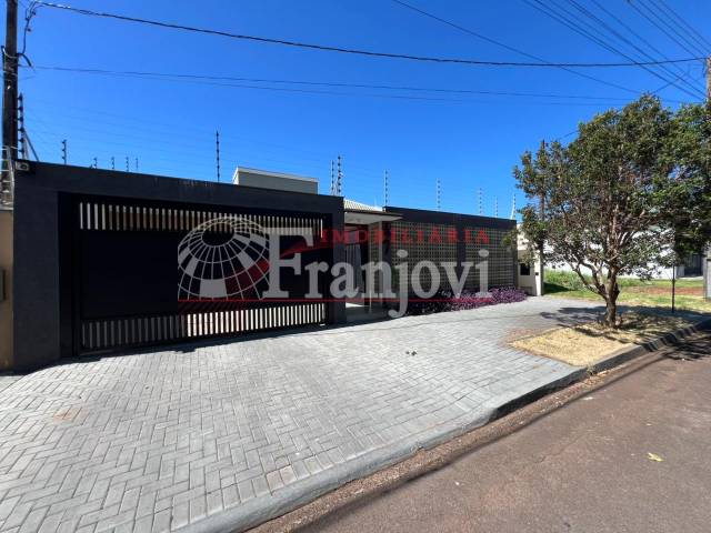 #3122 - Casa para Venda em Arapongas - PR - 1