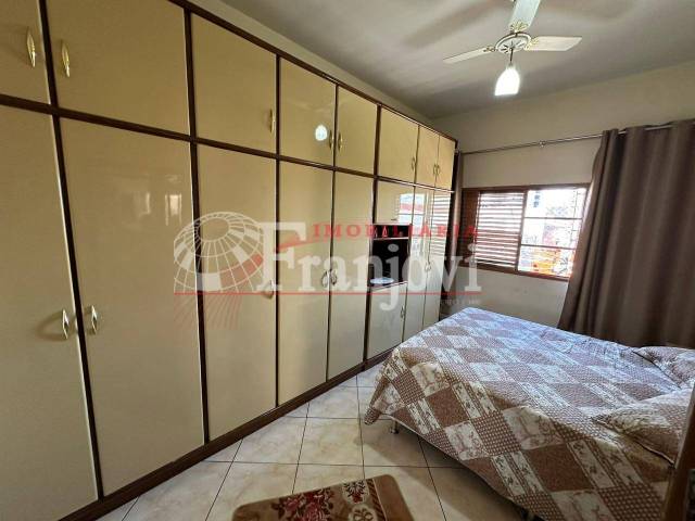 #3134 - Apartamento para Locação em Arapongas - PR - 3