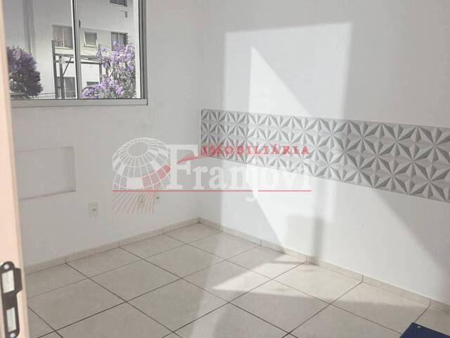 #3146 - Apartamento para Locação em Arapongas - PR - 3